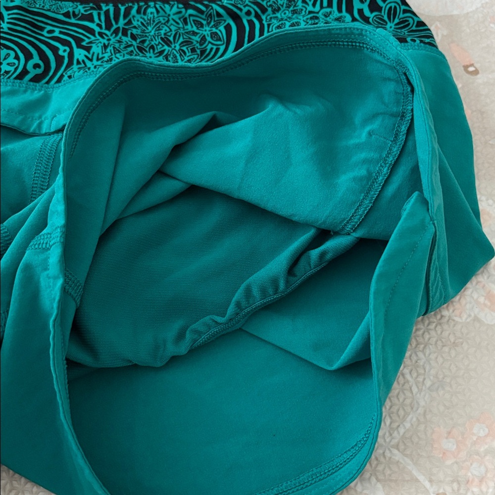 Lululemon Run Times Short II 4” Size 2 Spirit Green - Picture 9 of 11